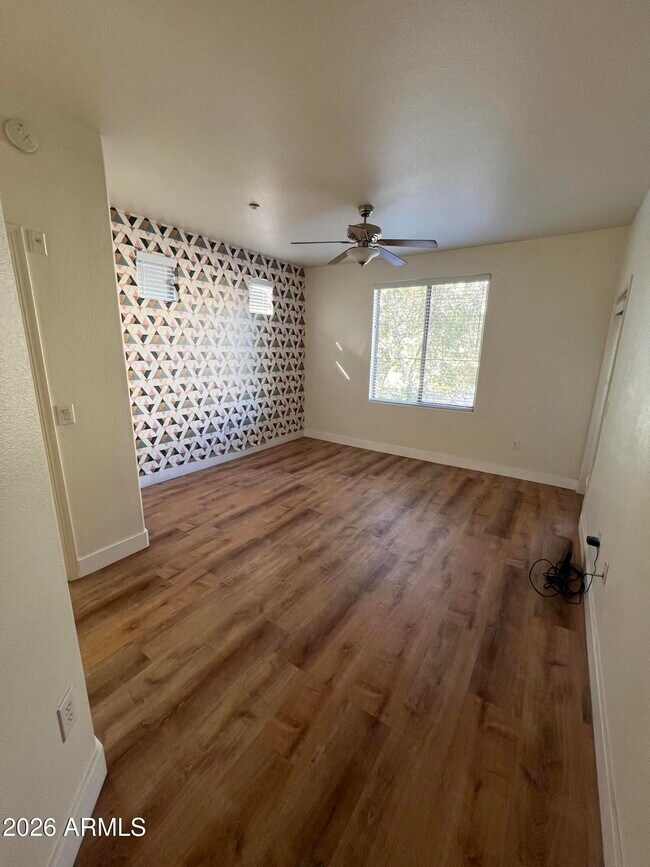 Foto del edificio - 5303 N 7th St