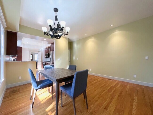 Foto del edificio - 929 W 23rd St