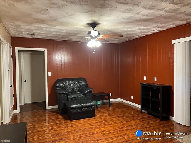 Foto del edificio - 3 br, 2 bath House - 611 Misty Glen Dr