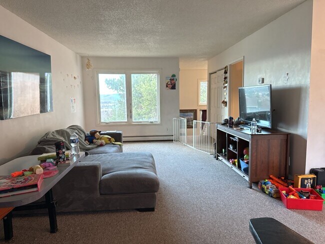 Foto del edificio - 2217-2217 Foothills Ct
