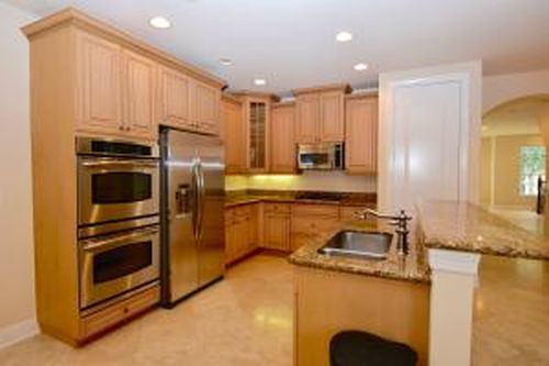 Building Photo - 5625 NE Trieste Way