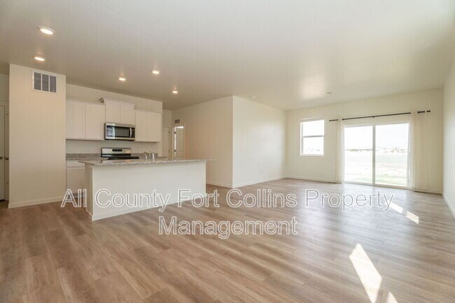Building Photo - 218 Haymaker
