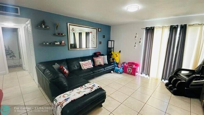 Foto del edificio - 7250 SW 94th Pl