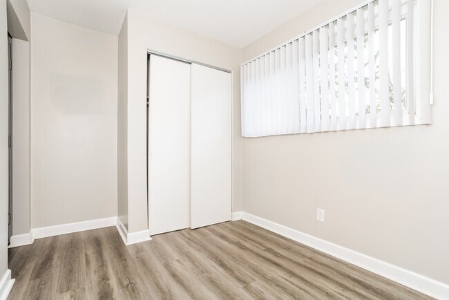 Foto del edificio - 10038 Windswept Ln