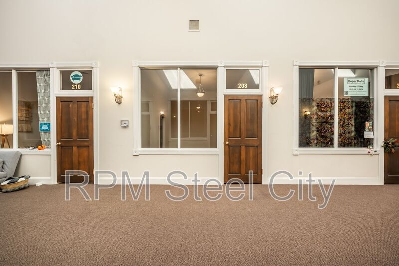 Foto principal - 226-228 S Union Ave