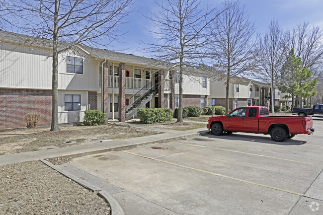 Building Photo - 701 N 24th St