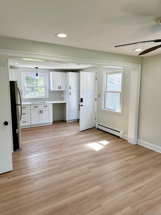 Foto del edificio - 46 Vance Rd