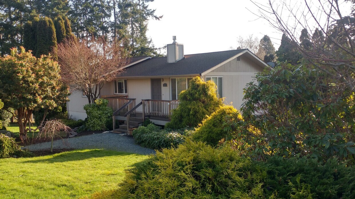 2474 Hillis Dr, Langley, WA 98260 House Rental in Langley, WA