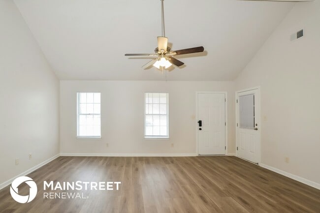 Building Photo - 7623 Caitlynn Circle W