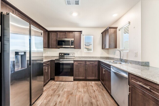 Building Photo - Super Cute 3 Bedroom Home For Lease!