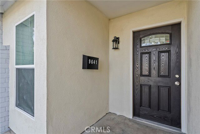 Foto del edificio - 9641 Comanche Ave