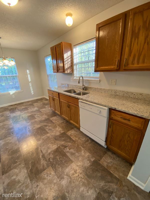 Building Photo - 4 br, 2.5 bath House - 4213 Woodland Ave
