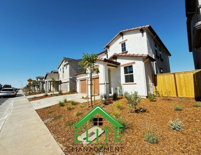 Building Photo - You wont believe that this home is located...