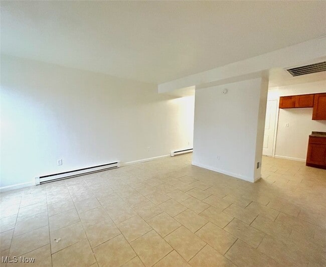 Building Photo - 201 Burton Dr