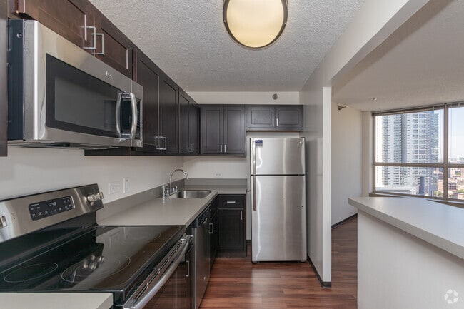 Building Photo - Presidential Towers