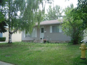 Building Photo - 51 Lambert Crescent