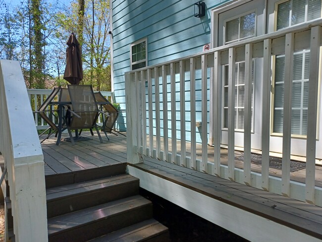 Building Photo - 1310 Willow Trl SW