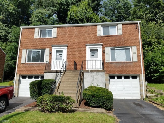 Building Photo - 2 br, 1 bath Duplex - 540 Long Road