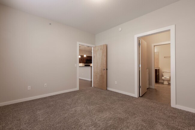 Pinhook Flats At Aksarben Village Apartments Omaha Ne Apartments Com