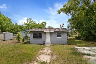 Building Photo - Unit