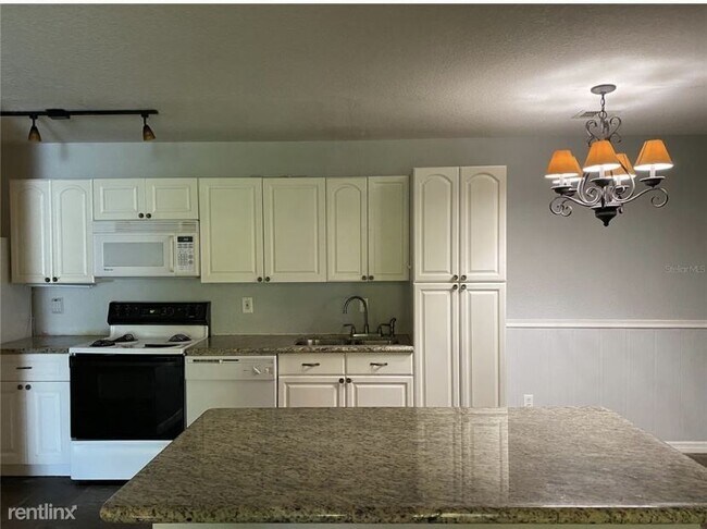 Foto del edificio - 2 br, 2 bath Condo - 8800 Latrec Ave Apt 106