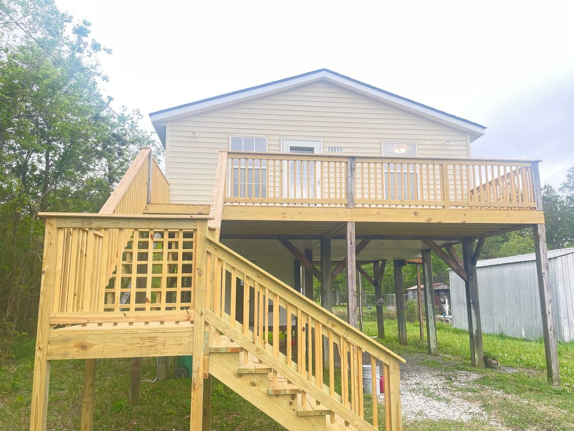 Foto principal - Cute 1 bed 1 bath home in Bay St Louis! Gr...