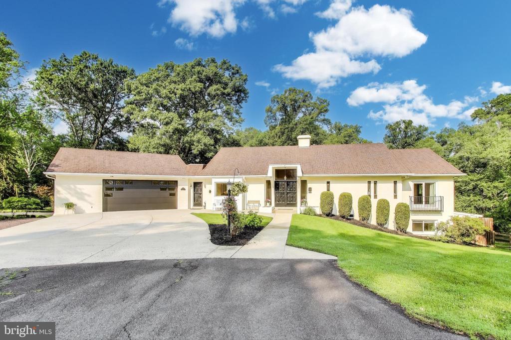 Foto principal - 1426 Carrington Ln