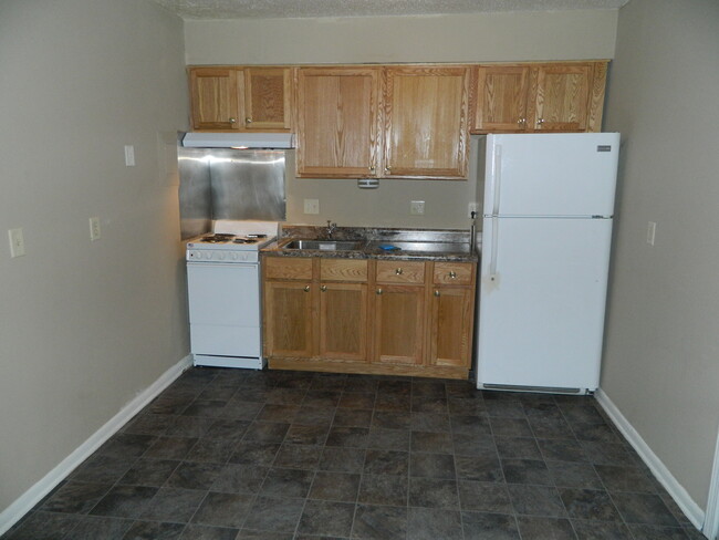 Building Photo - 2110 26th St