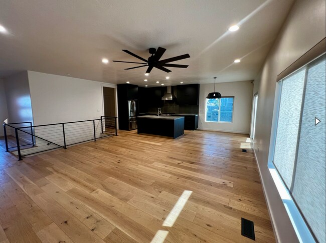 Foto del edificio - 2112 E Heritage Dr