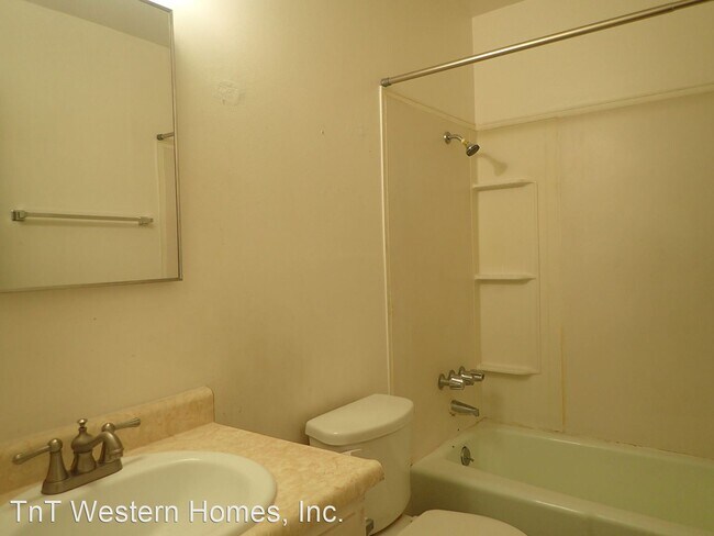 Foto del edificio - 341 W Wilson Ave