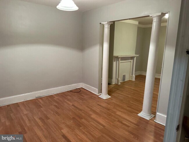 Foto del edificio - 1332 S Lindenwood St
