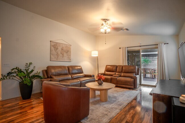 Building Photo - 3724 W Fitzwater Ct