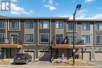 Building Photo - 304 Clearpath Private