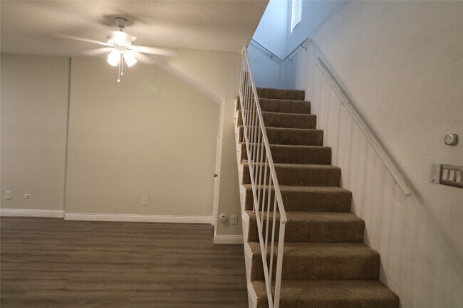 Foto del edificio - 10811 Richmond Ave.