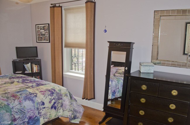 Building Photo - 2 br, 1 bath  - 66 Queensberry St Apt 219