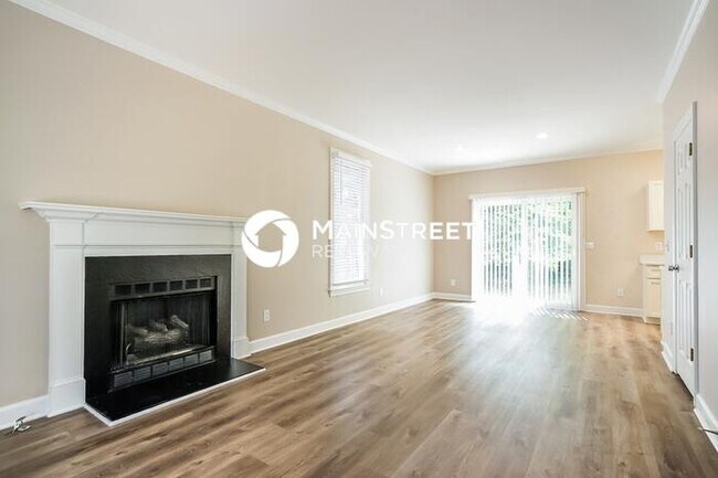 Foto del edificio - 4 Bedroom Pet-Friendly Home in GREENSBORO,...
