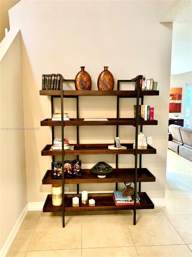 Foto del edificio - 1535 Sandpiper Cir