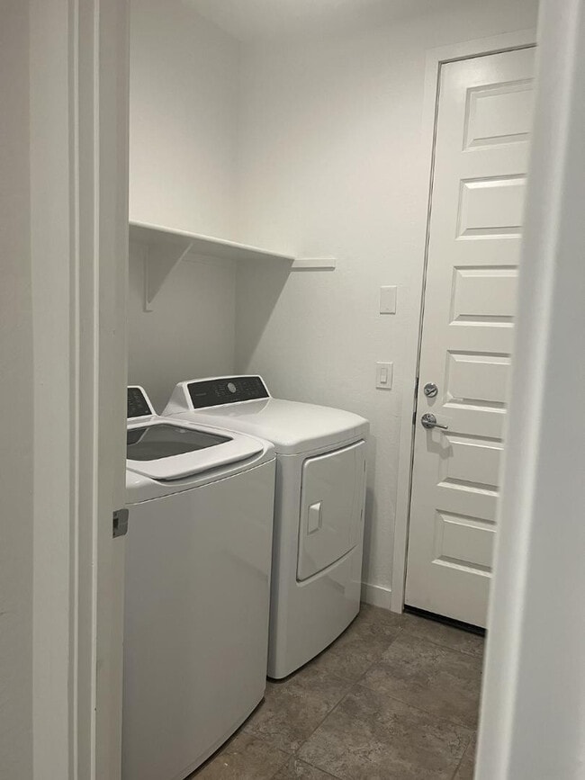 Foto del edificio - 8953 W Palo Verde Dr