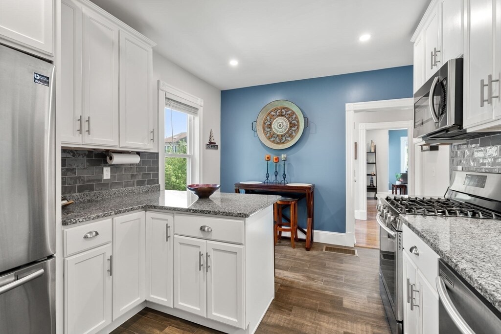 Primary Photo - 103 Belgrade Ave