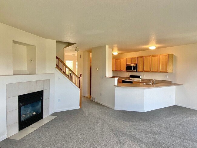 Foto del edificio - 3 Bedroom Townhome in Lafayette