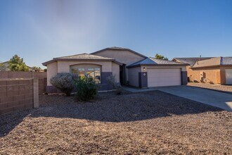 Building Photo - 8220 N Freshwater Ln