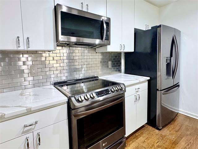 Foto del edificio - 4134 Travis St