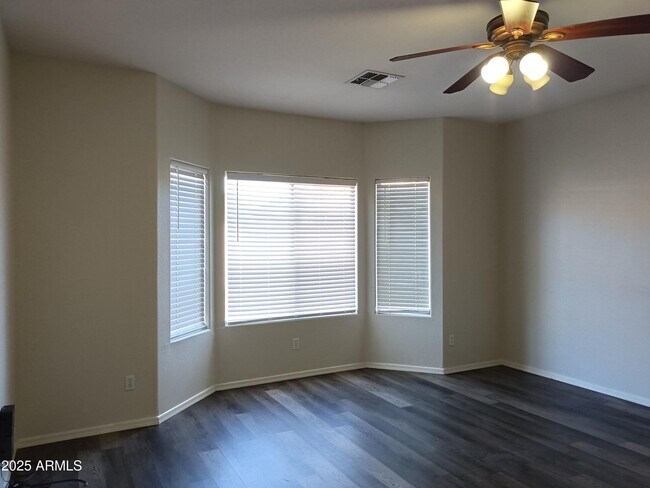 Building Photo - 14634 W Ventura St