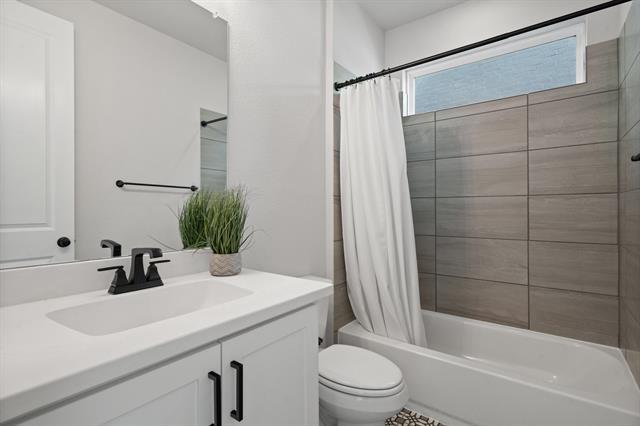 Foto del edificio - 4320 Sandhills Ln