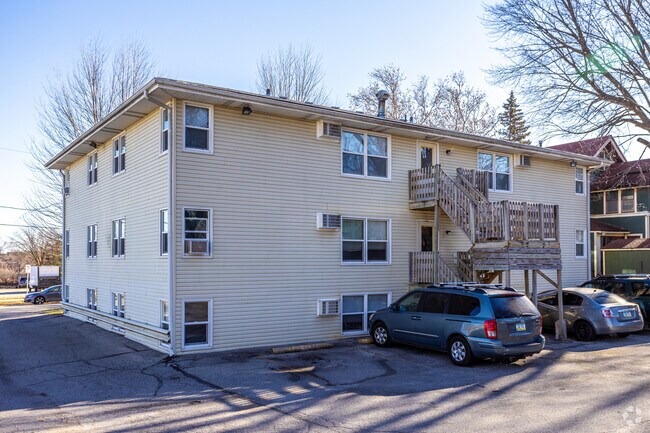 Building Photo - 1334 32nd St