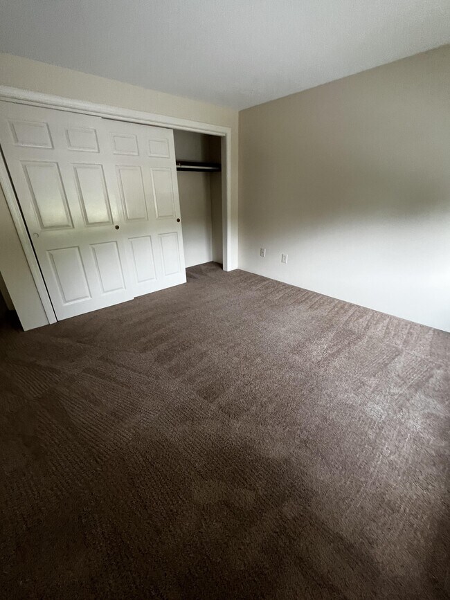 812 Court St, Keene, NH 03431 Townhome Rentals in Keene NH