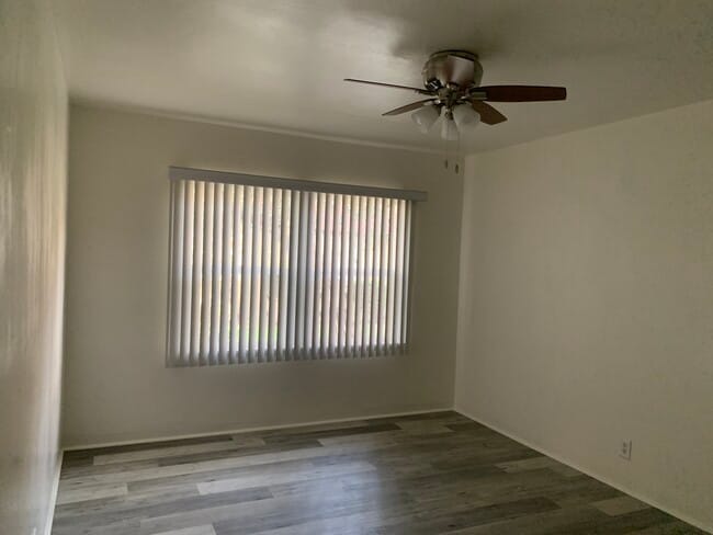 BEdroom - 3960 Crenshaw Blvd
