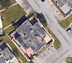 Building Photo - 11983 Shakerwood Ln