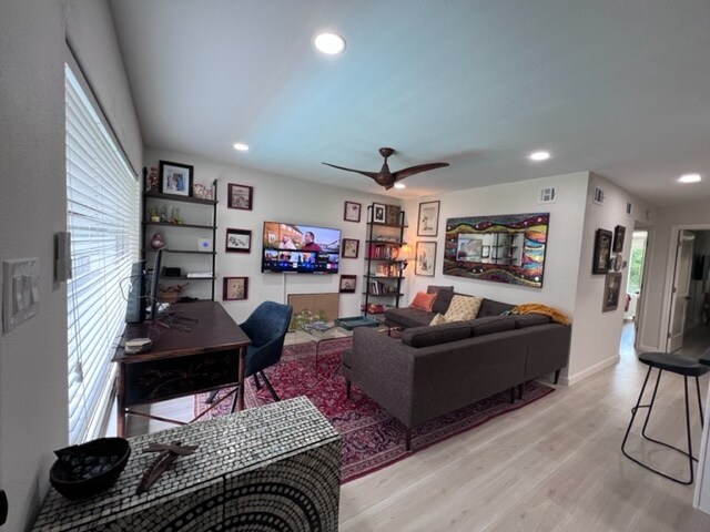 Foto del edificio - 1849 Marshall St