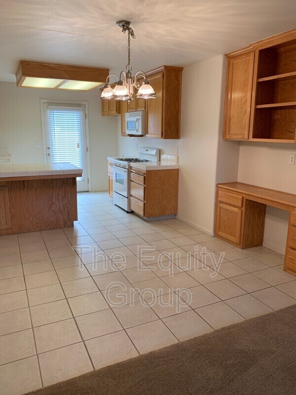 Foto del edificio - 2824 N County Center St